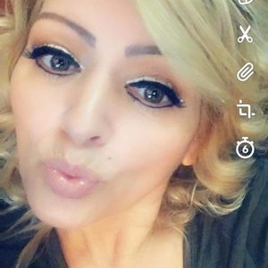 Meet your Posher, Lily